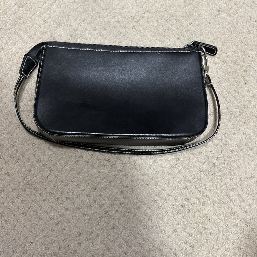 Kenneth Cole Leather Two Handbag Set - Picture 3 of 7